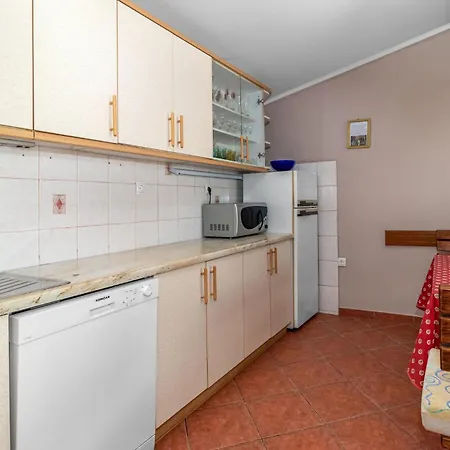 Cozy In With Kitchen * Jadranovo