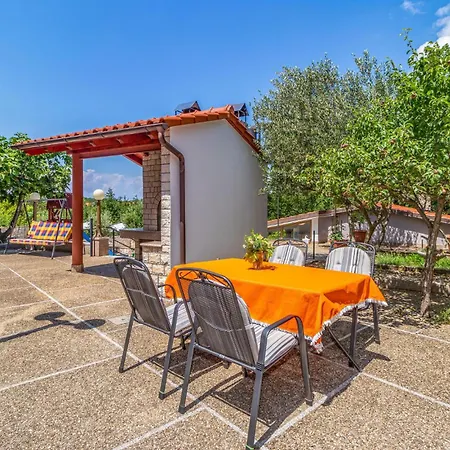 Apartment Cozy In With Kitchen Jadranovo