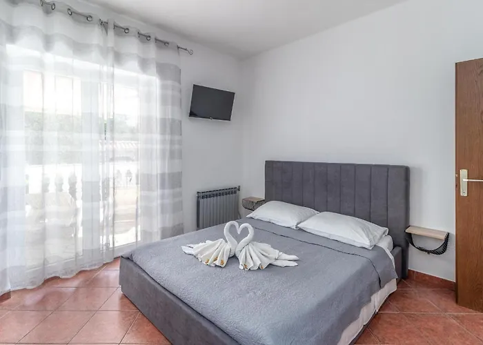 Apartment Lovely In With Wifi Jadranovo
